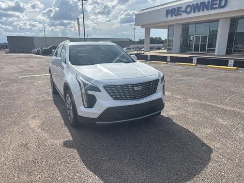 Crystal White Tricoat 2019 Cadillac XT4 Premium Luxury