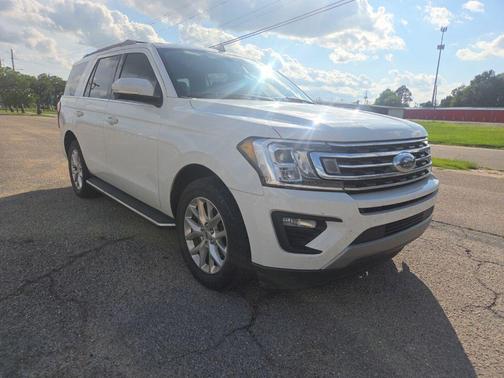 Star White Metallic Tri-Coat 2020 Ford Expedition XLT