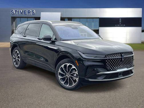 Infinite Black Metallic Clearcoat 2026 Lincoln Nautilus Reserve