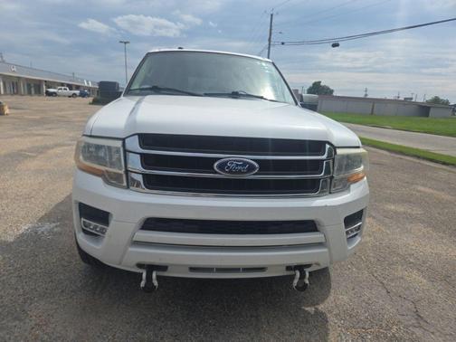 White Platinum Clearcoat Metallic 2017 Ford Expedition EL XLT