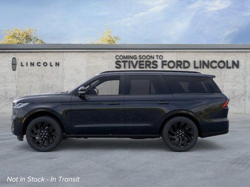 Gray Mist Metallic Tri-Coat 2026 Lincoln Navigator Reserve