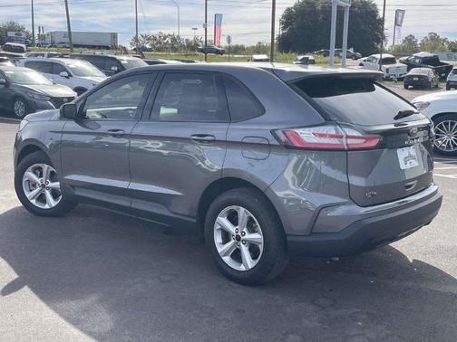 Carbonized Gray Metallic 2024 Ford Edge SE