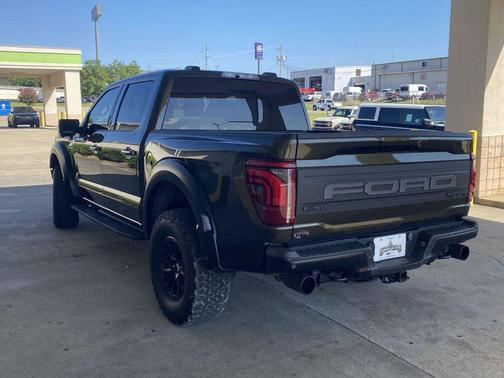 Shelter Green 2024 Ford F-150 Raptor