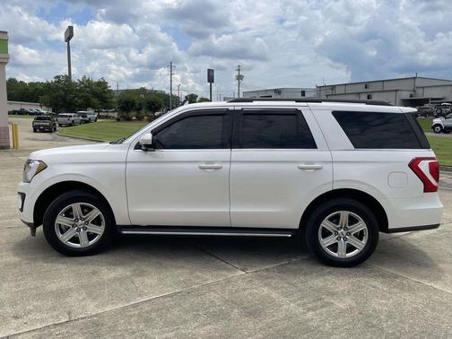 White Platinum Clearcoat Metallic 2019 Ford Expedition XLT