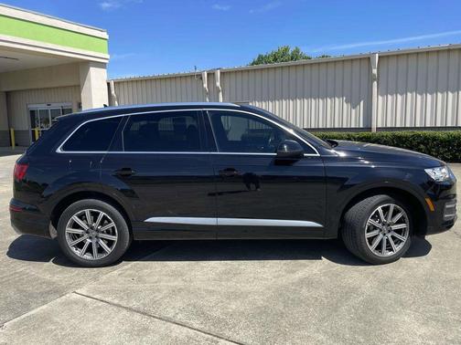 Orca Black Metallic 2018 Audi Q7 2.0T Premium Plus