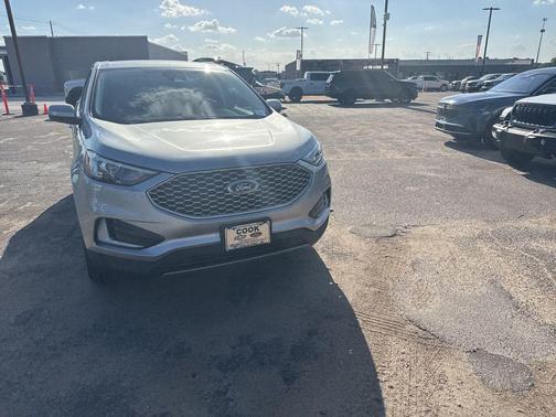 Iconic Silver Metallic 2024 Ford Edge SEL