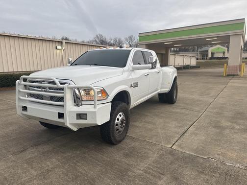2018 RAM 3500 Laramie Mega Cab 4x4 6'4' Box