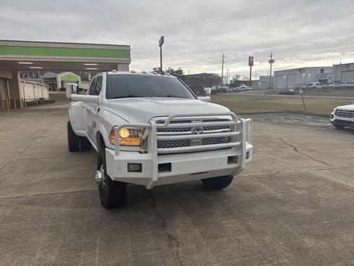 2018 RAM 3500 Laramie Mega Cab 4x4 6'4' Box