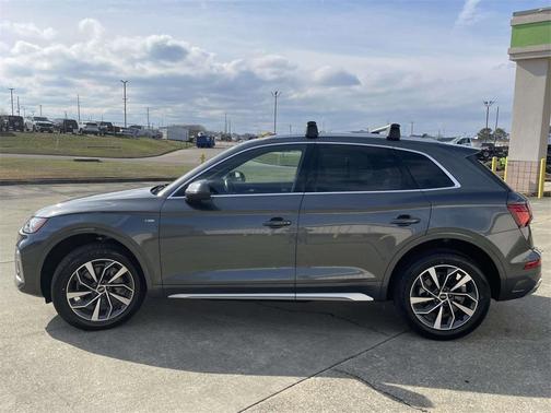 2023 Audi Q5 45 S line Premium Plus
