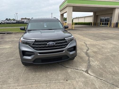 Carbonized Gray Metallic 2022 Ford Explorer XLT