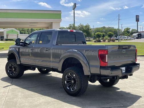 Carbonized Gray Metallic 2022 Ford F-250 Lariat