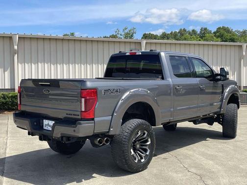 Carbonized Gray Metallic 2022 Ford F-250 Lariat