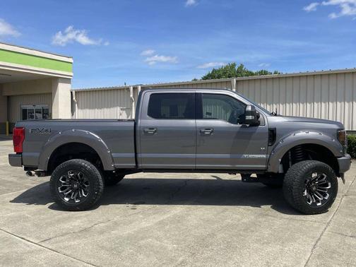 Carbonized Gray Metallic 2022 Ford F-250 Lariat