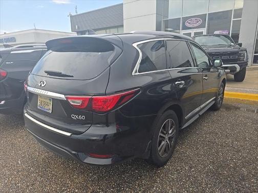 2017 INFINITI QX60 Base