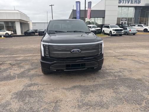Agate Black Metallic 2022 Ford F-150 Lightning LARIAT