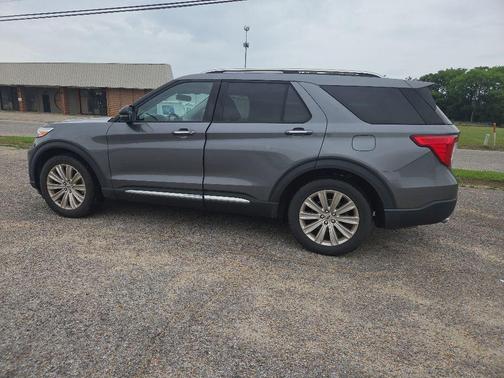 Carbonized Gray Metallic 2022 Ford Explorer Limited
