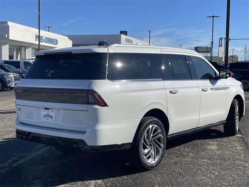 2025 Lincoln Navigator Reserve
