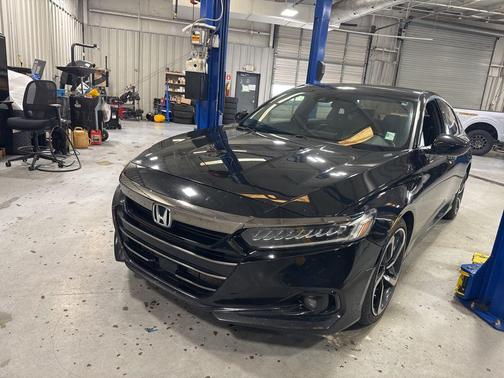 Crystal Black Pearl 2021 Honda Accord Sport 1.5T