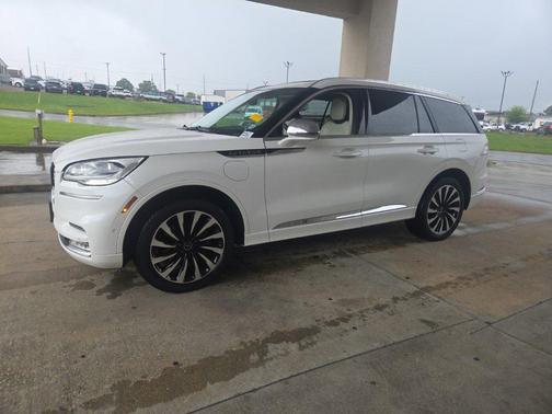 Pristine White Metallic Tri-Coat 2020 Lincoln Aviator Black Label Grand Touring AWD