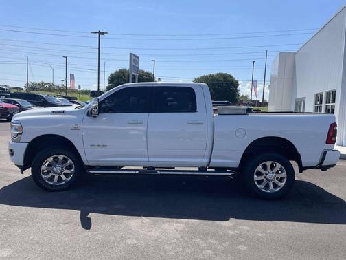 Bright White Clearcoat 2023 RAM 2500 Laramie Crew Cab 4x4 6'4' Box