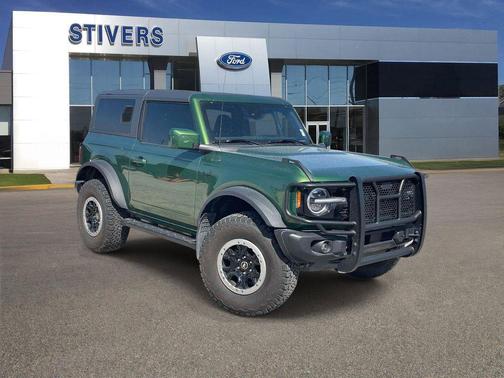 Eruption Green Metallic 2023 Ford Bronco Outer Banks