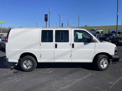 2021 Chevrolet Express 2500 RWD 2500 Regular Wheelbase WT