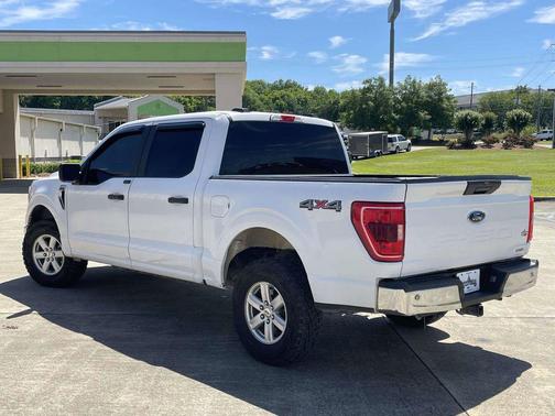 Oxford White 2022 Ford F-150 XLT