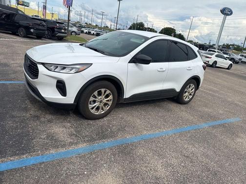Oxford White 2025 Ford Escape Active