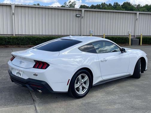 Oxford White 2024 Ford Mustang EcoBoost