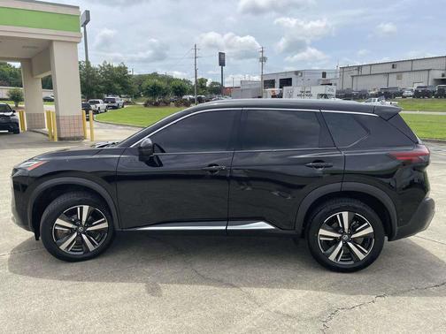 Super Black 2021 Nissan Rogue Platinum