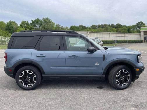 Azure Gray Metallic Tri-Coat 2024 Ford Bronco Sport Outer Banks
