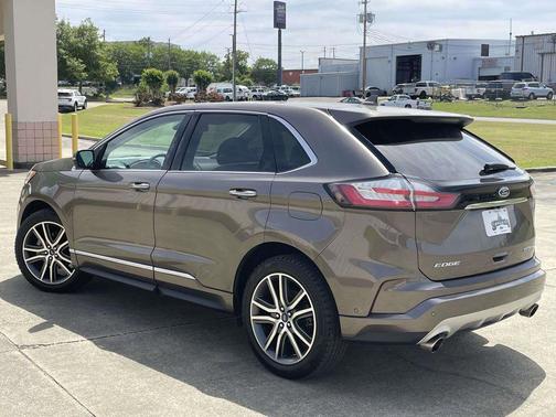 Stone Gray Metallic 2019 Ford Edge Titanium