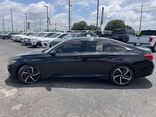 Crystal Black Pearl 2021 Honda Accord Sport 1.5T