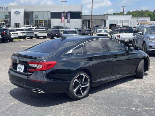 Crystal Black Pearl 2021 Honda Accord Sport 1.5T