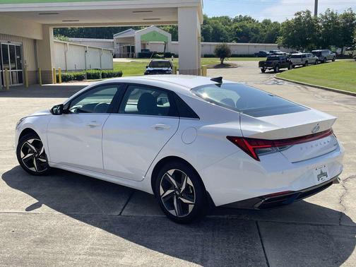 Serenity White Pearl 2023 Hyundai ELANTRA Limited