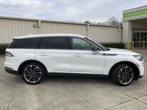 2023 Lincoln Aviator Reserve AWD