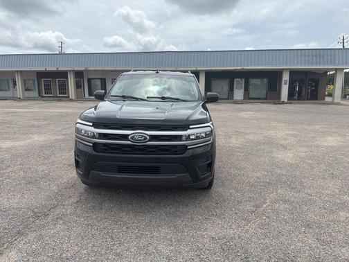 Agate Black Metallic 2023 Ford Expedition XLT