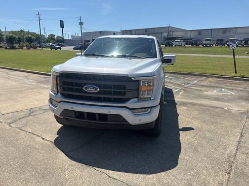 Space White Metallic 2022 Ford F-150 Lariat