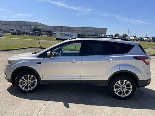 Ingot Silver 2018 Ford Escape SE