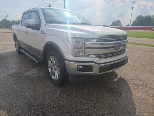 White Platinum Metallic Tri-Coat 2019 Ford F-150 Lariat