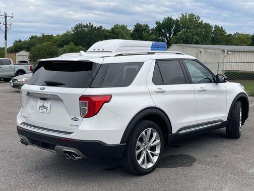 Star White Metallic Tri-Coat 2023 Ford Explorer Platinum