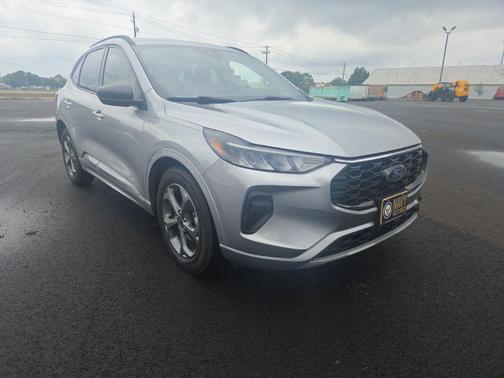 Iconic Silver Metallic 2023 Ford Escape ST-Line