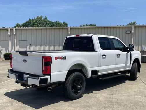 Oxford White 2026 Ford F-250 XL
