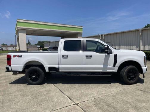 Oxford White 2026 Ford F-250 XL