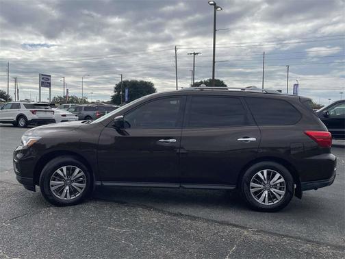 2020 Nissan Pathfinder SL 2WD