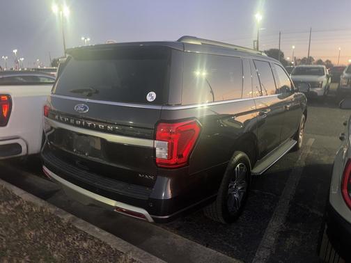 2021 Ford Expedition Max XLT
