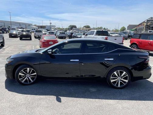 Super Black 2019 Nissan Maxima 3.5 SV
