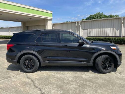 Agate Black Metallic 2020 Ford Explorer XLT