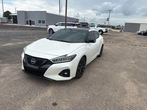Pearl White Tricoat 2023 Nissan Maxima SR Xtronic CVT