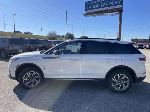 2026 Lincoln Corsair Premiere